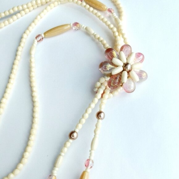 VINTAGE 70s Lariat long necklace of pearly beads in cream and rose - Picture 8 of 9
